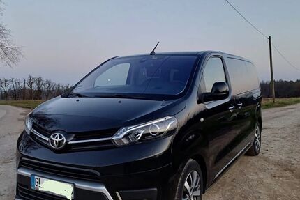 Toyota Proace (Verso) 95.000 km 32.900 &euro; Wermelskirchen 42929