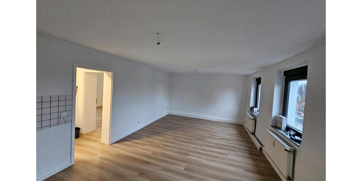Etagenwohnung Solingen Höhscheid - 2 Zimmer, 51 m&sup2;, 900&euro; | Angebot:26044653