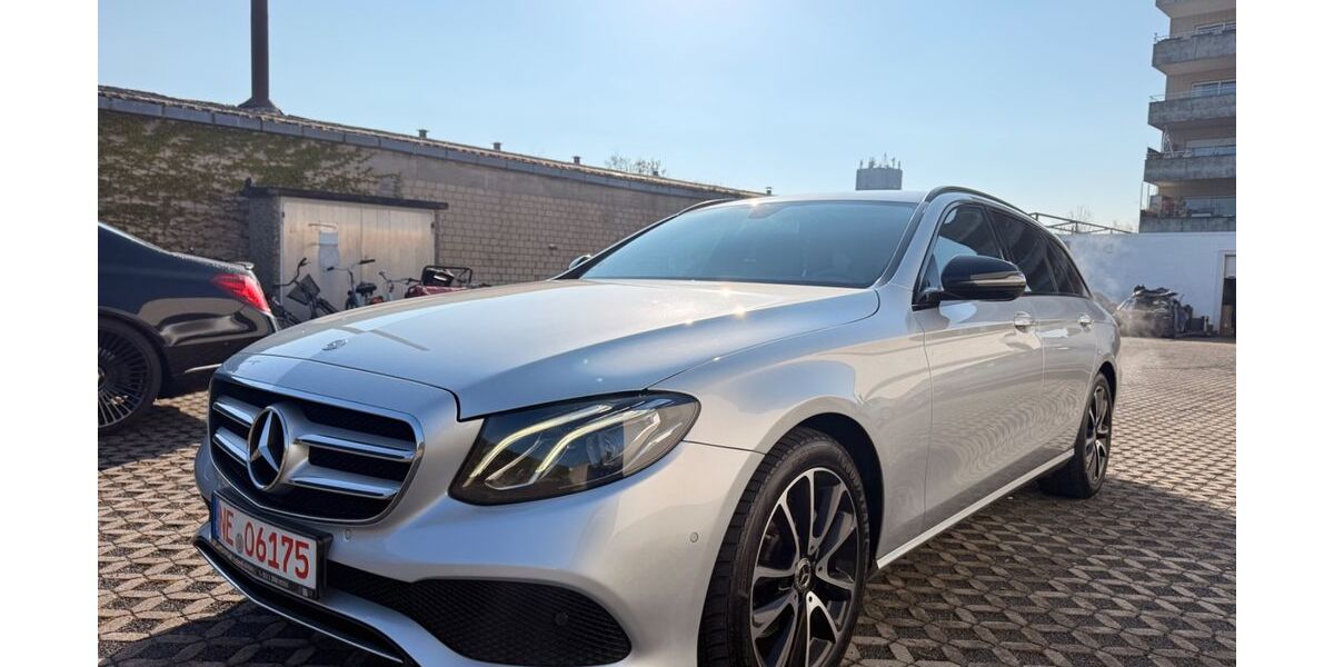 Mercedes-Benz E 200 75.600 km 20.990 &euro; Kaarst 41564