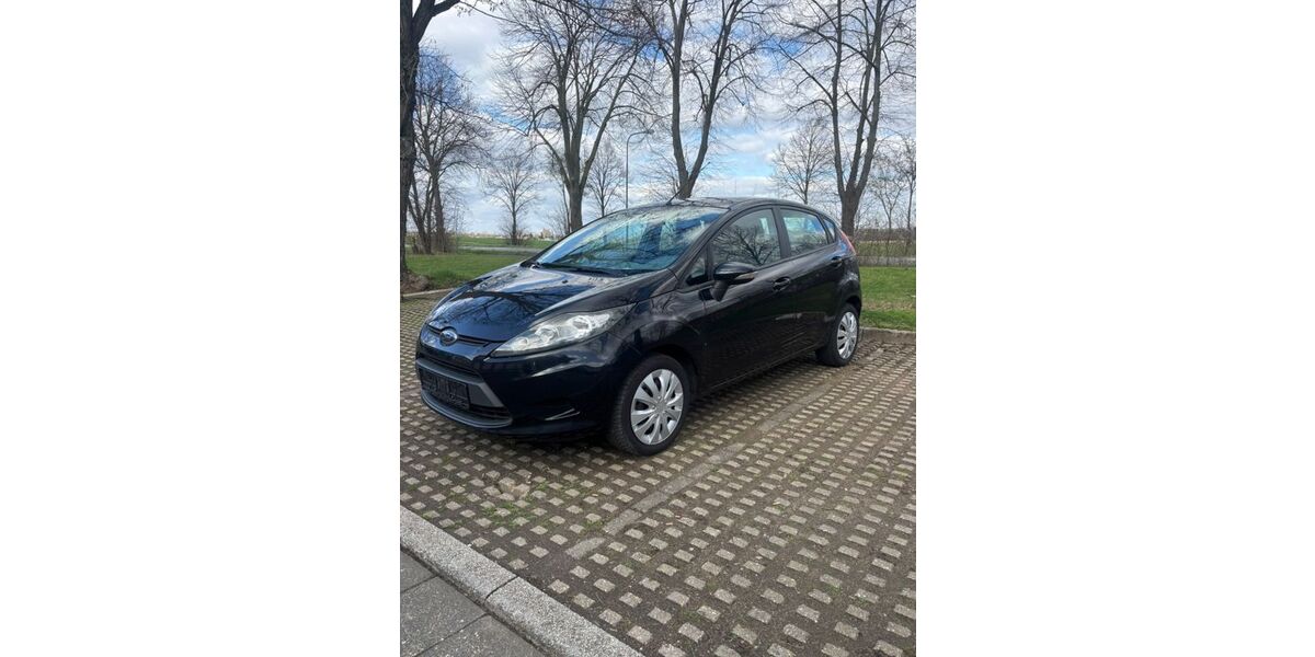 Ford Fiesta 139.900 km 4.000 &euro; Neuss 41464