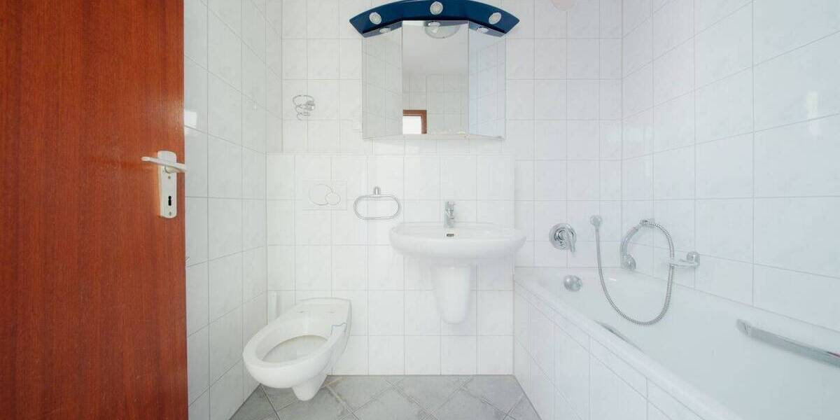 Etagenwohnung Bergisch Gladbach Bockenberg - 3 Zimmer, 83 m&sup2;, 175.000&euro; | Angebot:26258707