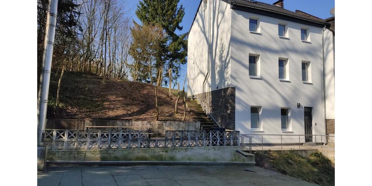 Einfamilienhaus Wuppertal Gemarkung Elberfeld - 6 Zimmer, 170 m&sup2;, 550.000&euro; | Angebot:26321182