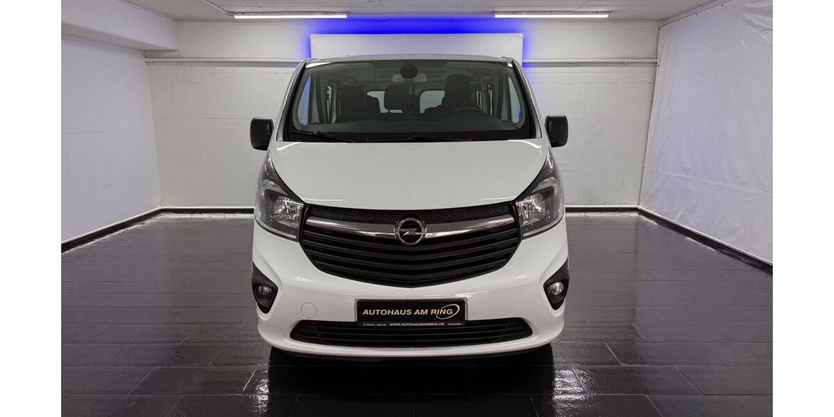 Opel Vivaro 179.874 km 13.499 &euro; Ratingen bei Düsseldorf 40878