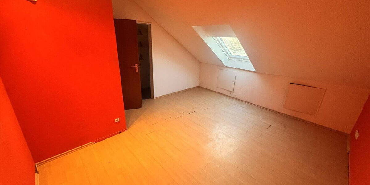 Reihenmittelhaus Düsseldorf Lichtenbroich - 5 Zimmer, 127 m&sup2;, 545.000&euro; | Angebot:26092502