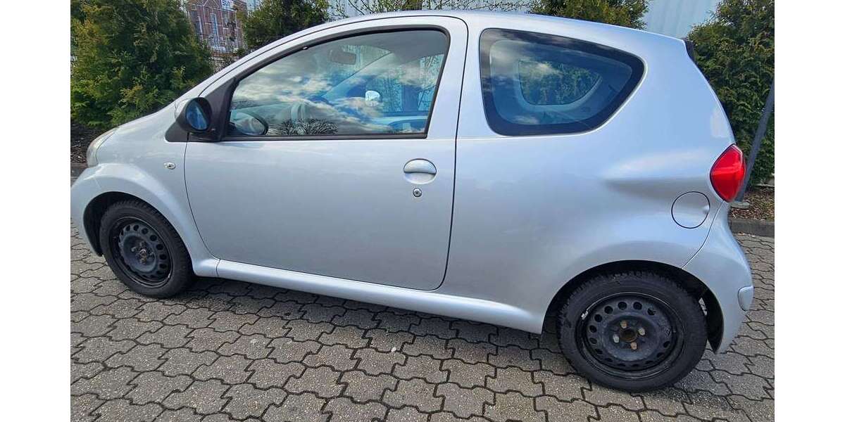 Toyota Aygo 120.623 km 3.000 &euro; Wuppertal, Stadt 42277