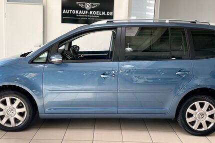 VW Touran 156.385 km 10.490 &euro; Köln 51067