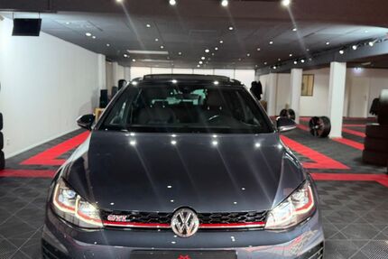VW Golf 42.500 km 25.490 &euro; Köln 50858
